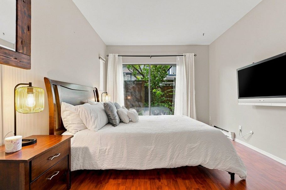 22 2133 St. Georges Avenue North Vancouver, BC - 16