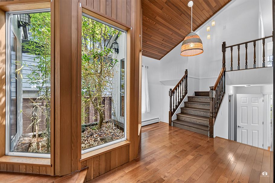 3771 W 30th Avenue Vancouver, BC - 31