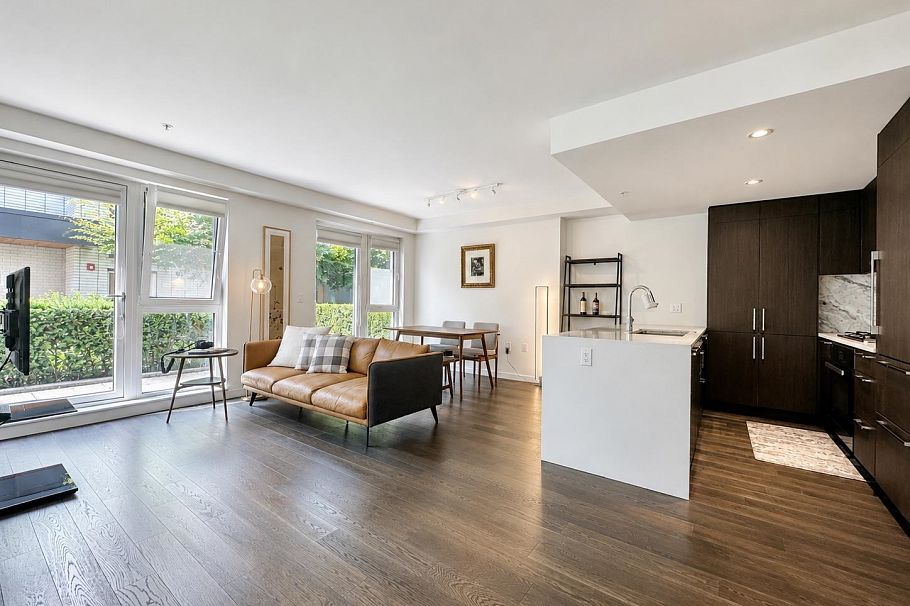 104 5383 Cambie Street Vancouver, BC - 2
