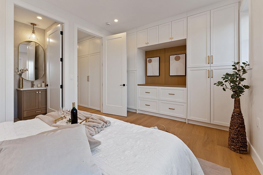 2578 E 4th Avenue Vancouver, BC - 15