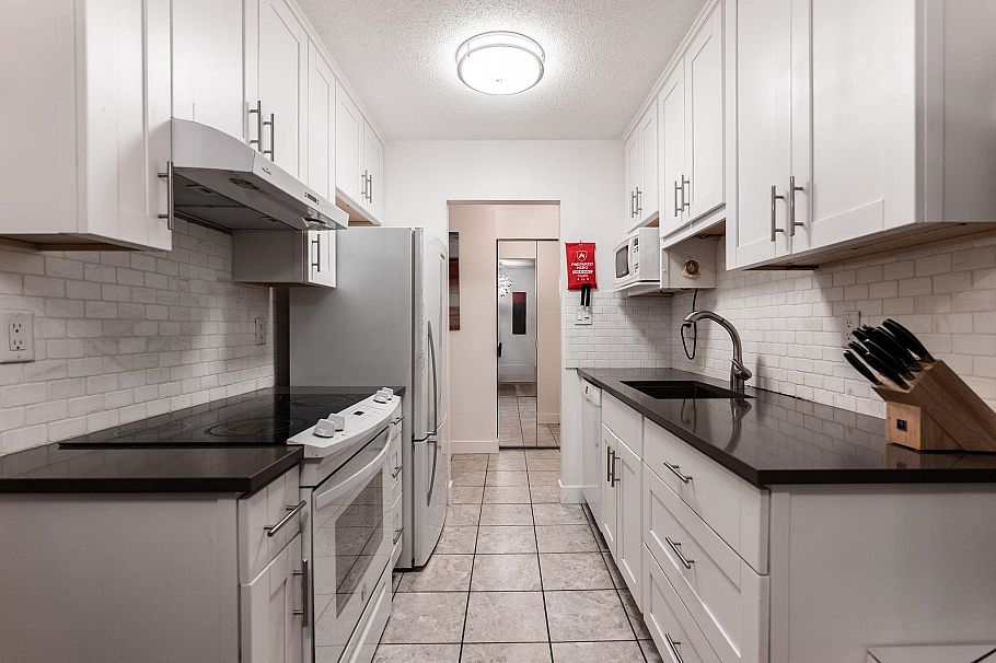342 1844 W 7th Avenue Vancouver, BC - 9