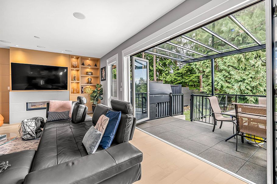 1033 Prospect Avenue North Vancouver, BC - 7