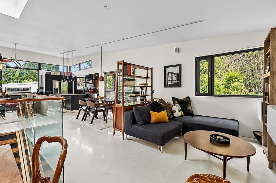 1557 E 20th Avenue Vancouver, BC - 15