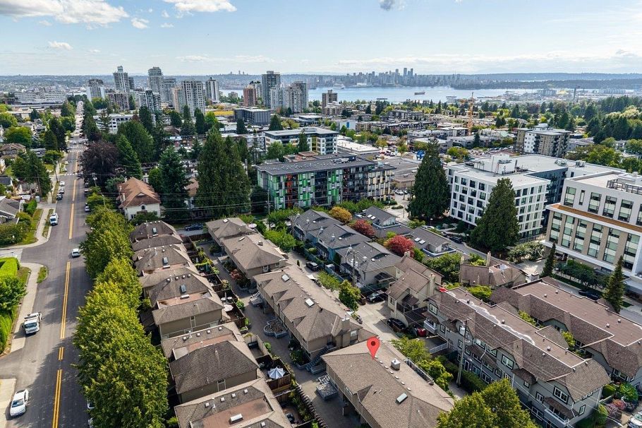 22 2133 St. Georges Avenue North Vancouver, BC - 28