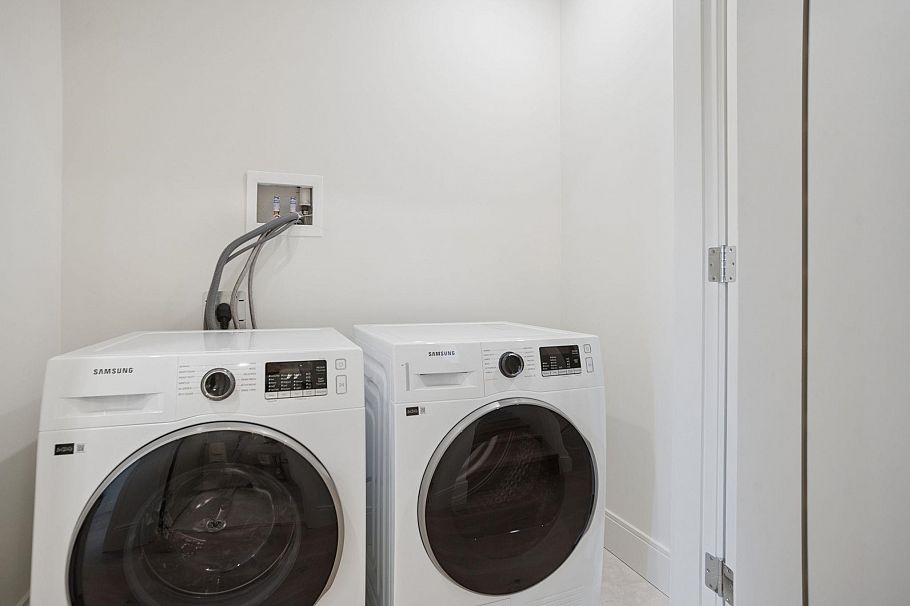 202 378 W 45th Avenue Vancouver, BC - 23