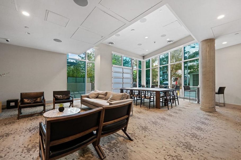 141 E 1st Avenue Vancouver, BC - 37