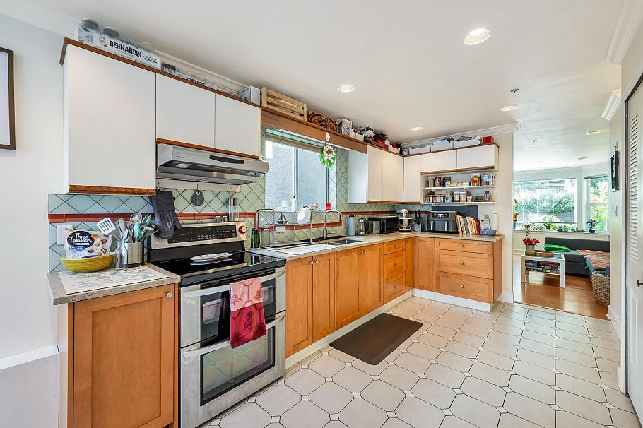 2143 Upland Drive Vancouver, BC - 26