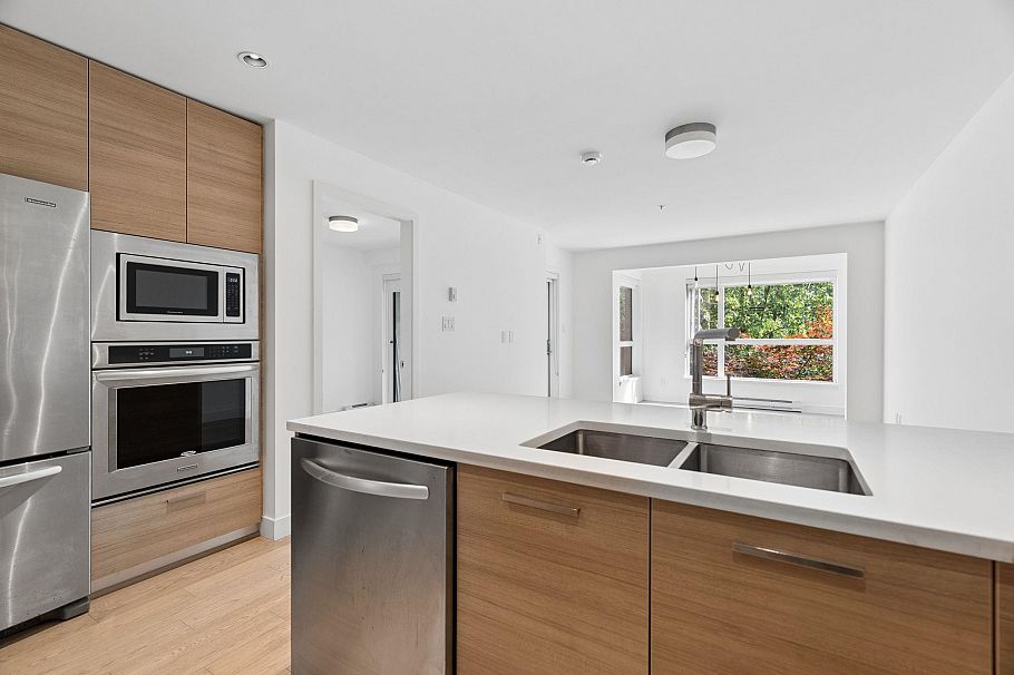 206 3456 Commercial Street Vancouver, BC - 14
