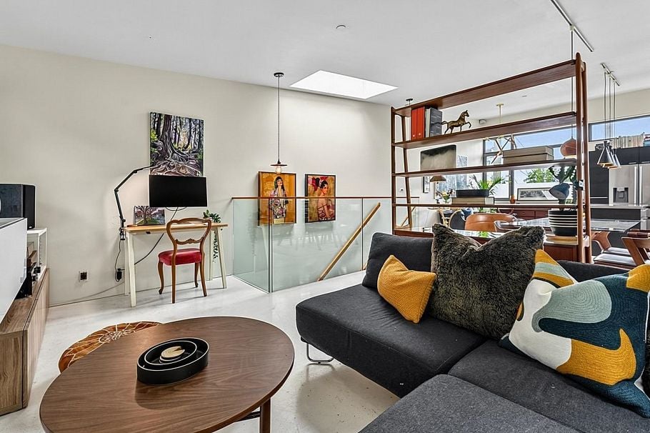 1557 E 20th Avenue Vancouver, BC - 6