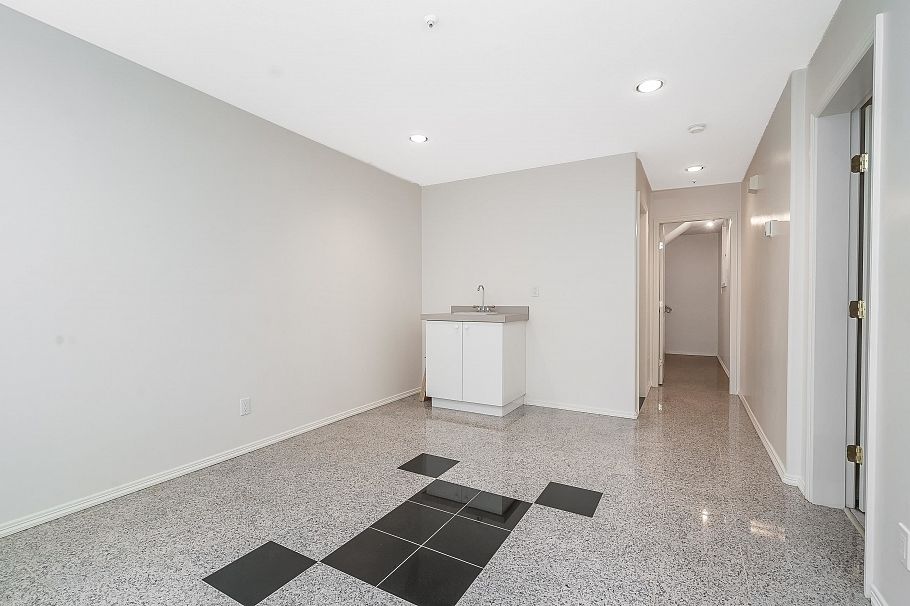 2304 Garden Drive Vancouver, BC - 20