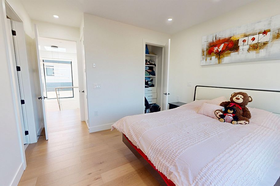 108 E 51st Avenue Vancouver, BC - 21