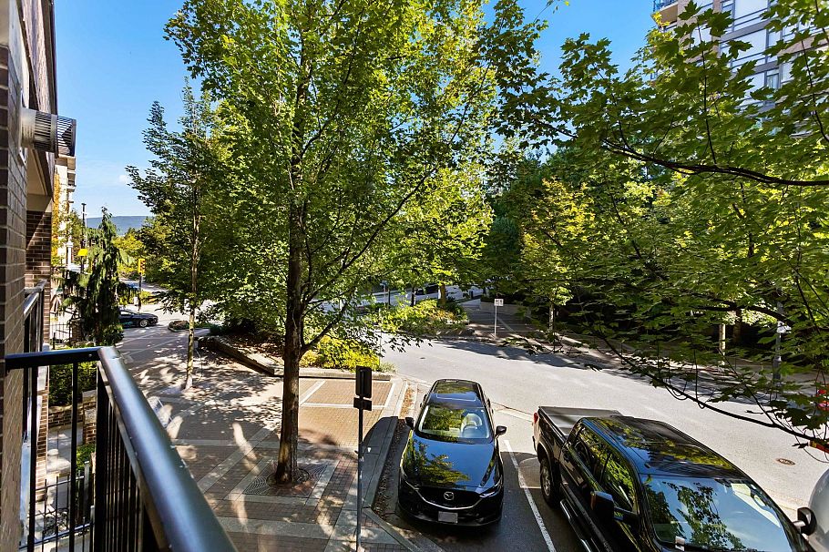 205 175 W 1st Street North Vancouver, BC - 29