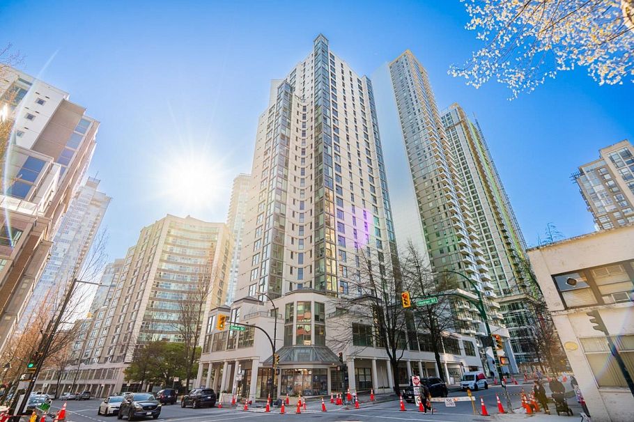 402 1323 Homer Street Vancouver, BC - 1