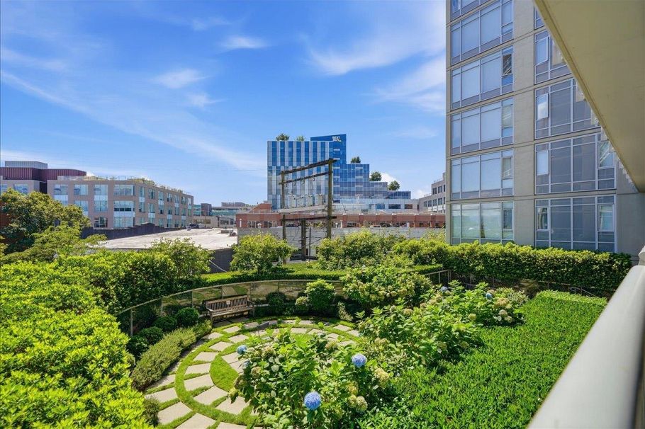 306 2055 Yukon Street Vancouver, BC - 34