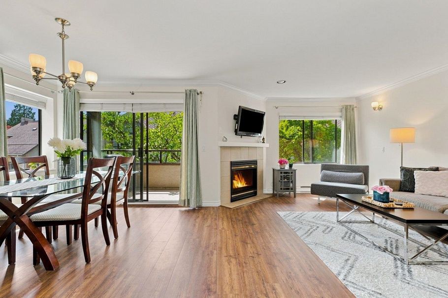 22 2133 St. Georges Avenue North Vancouver, BC - 9