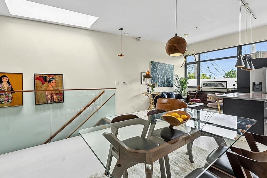 1557 E 20th Avenue Vancouver, BC - 21