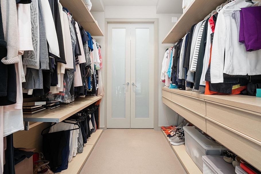 202 181 Athletes Way Vancouver, BC - 21