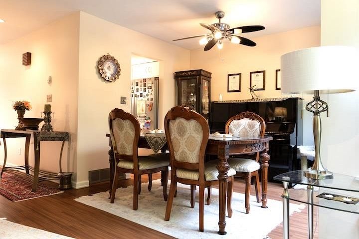 1147 Montroyal Boulevard North Vancouver, BC - 12