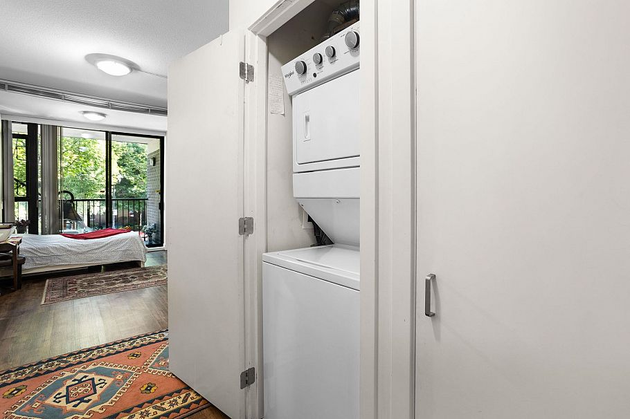 205 175 W 1st Street North Vancouver, BC - 22