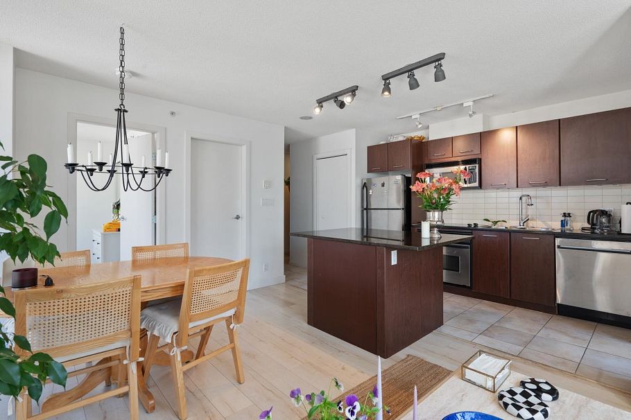 808 1199 Seymour Street Vancouver, BC - 6