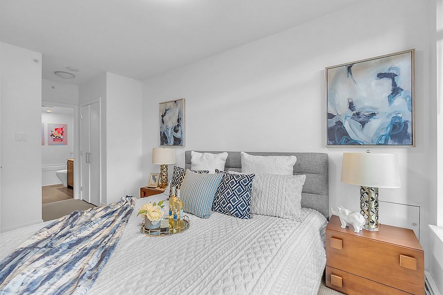 164 W 13th Street North Vancouver, BC - 21