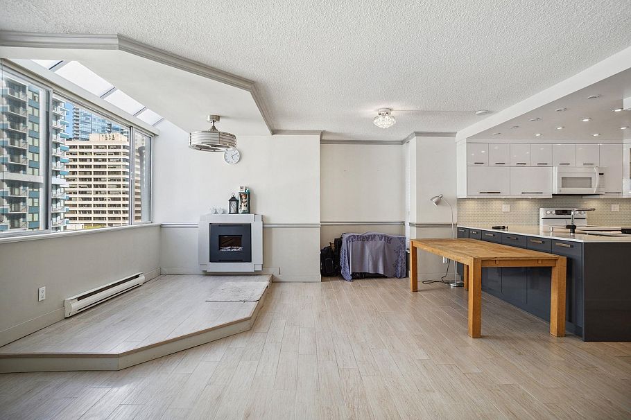 1270 Robson Street Vancouver, BC - 18