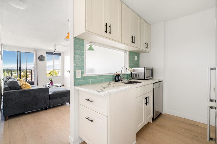 1008 3455 Ascot Place Vancouver, BC - 8