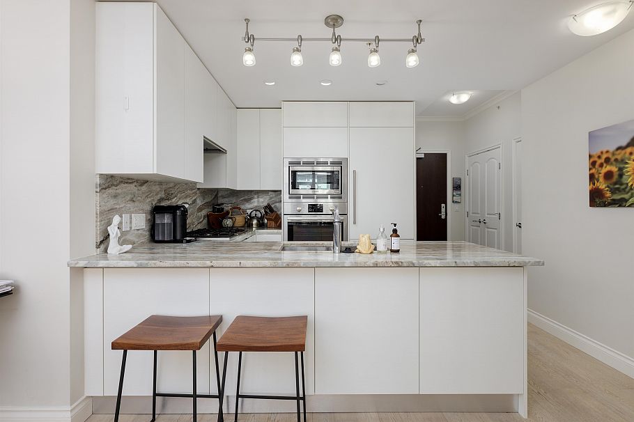 708 185 Victory Ship Way North Vancouver, BC - 6