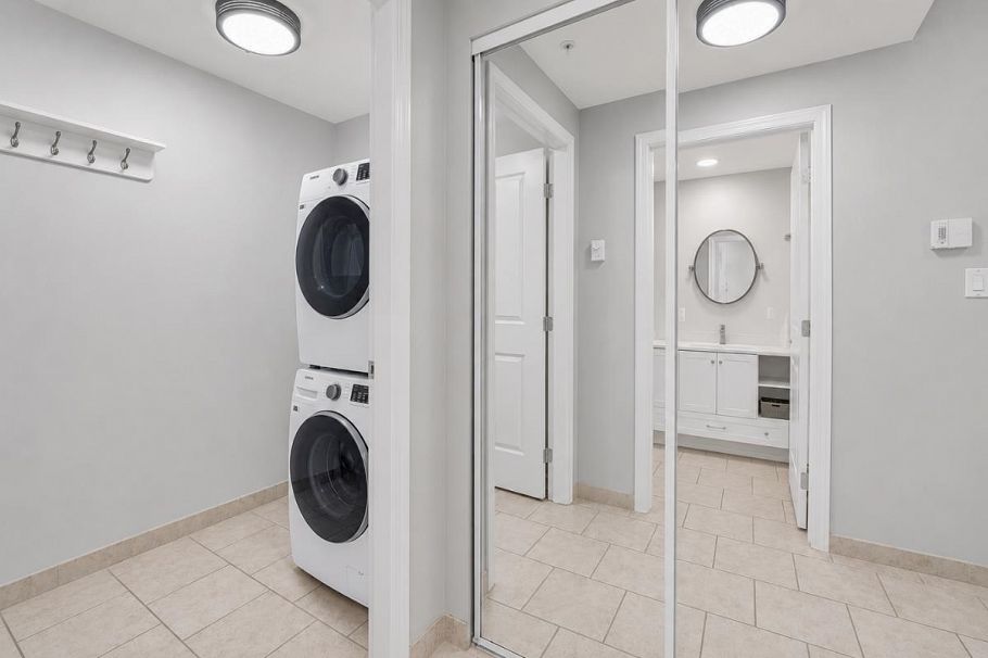103 108 W Esplanade North Vancouver, BC - 21