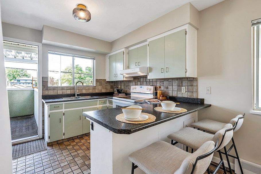 2143 Upland Drive Vancouver, BC - 9