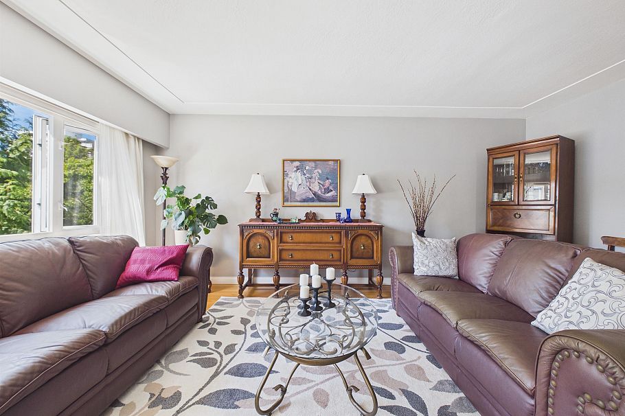 10 2296 W 39th Avenue Vancouver, BC - 2