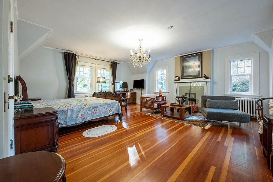 1516 Balfour Avenue Vancouver, BC - 6