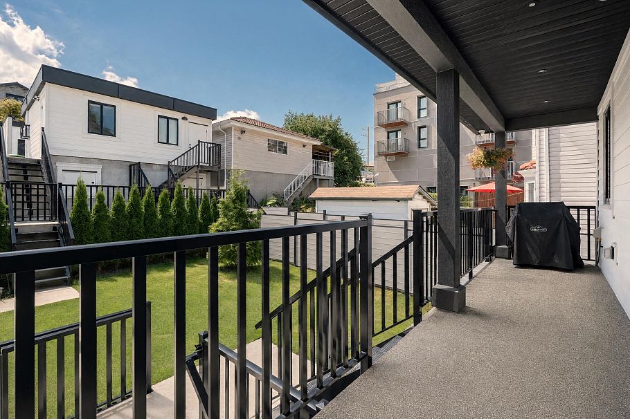 2972 Venables Street Vancouver, BC - 36