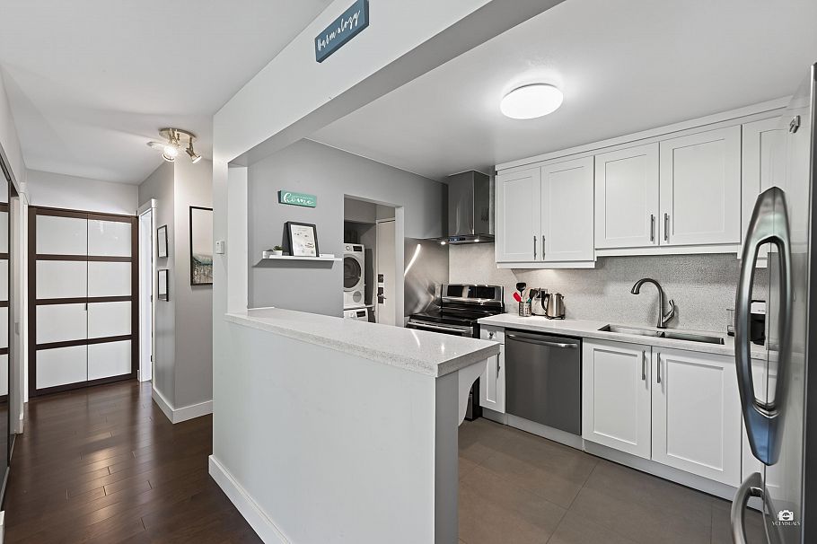206 1420 E 8th Street Vancouver, BC - 13
