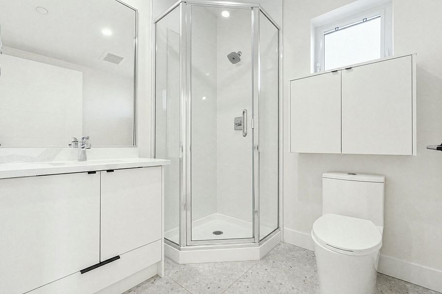 2972 Venables Street Vancouver, BC - 20