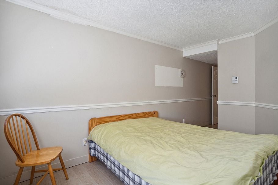 1270 Robson Street Vancouver, BC - 26