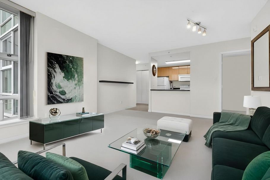 1505 193 Aquarius Mews Vancouver, BC - 7