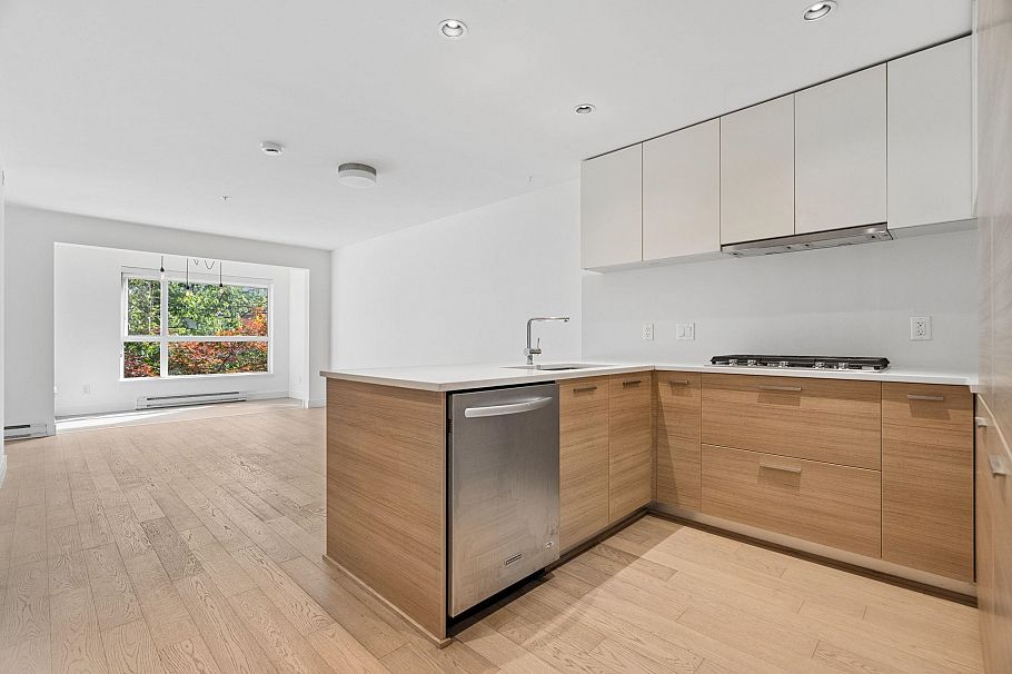 206 3456 Commercial Street Vancouver, BC - 16