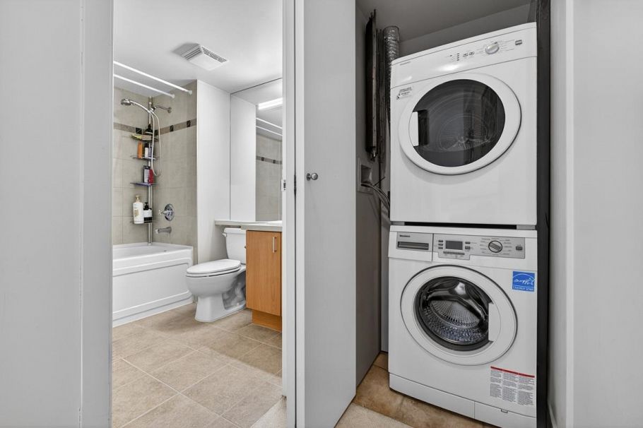1505 193 Aquarius Mews Vancouver, BC - 18