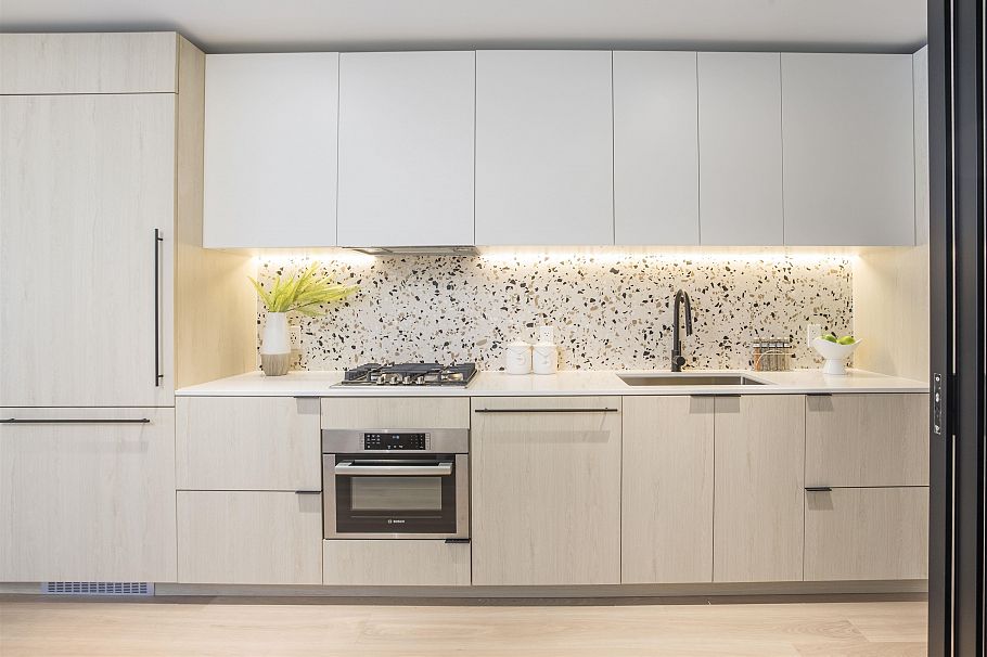 319 2471 St. George Street Vancouver, BC - 9
