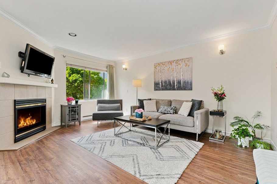 22 2133 St. Georges Avenue North Vancouver, BC - 11