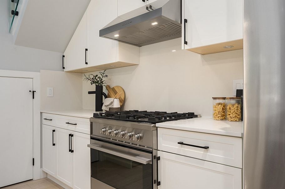 2196 E 19th Avenue Vancouver, BC - 12