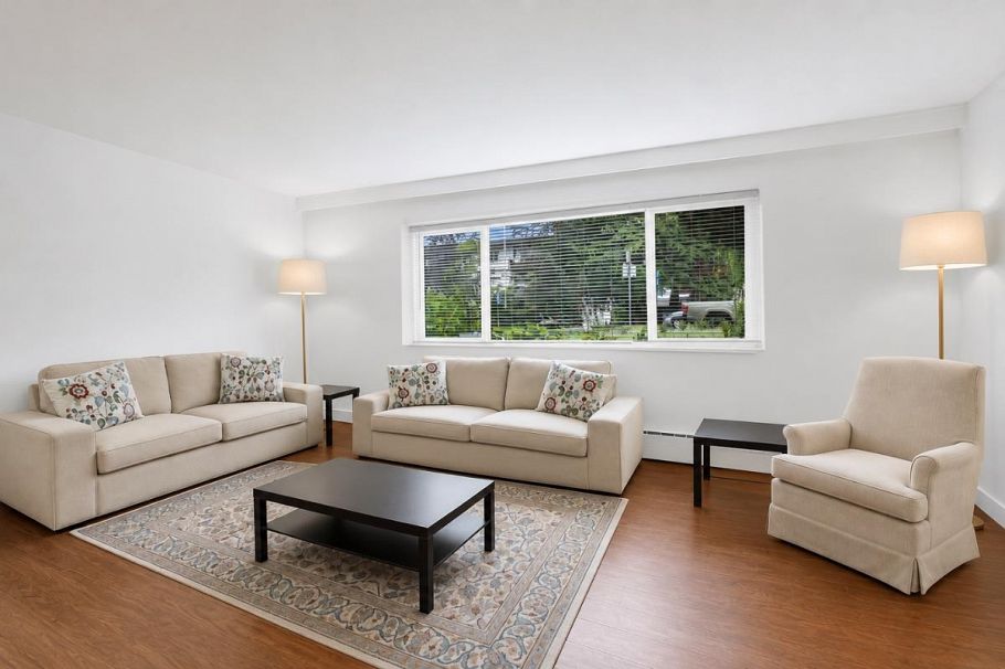 1 1420 Chesterfield Avenue North Vancouver, BC - 1