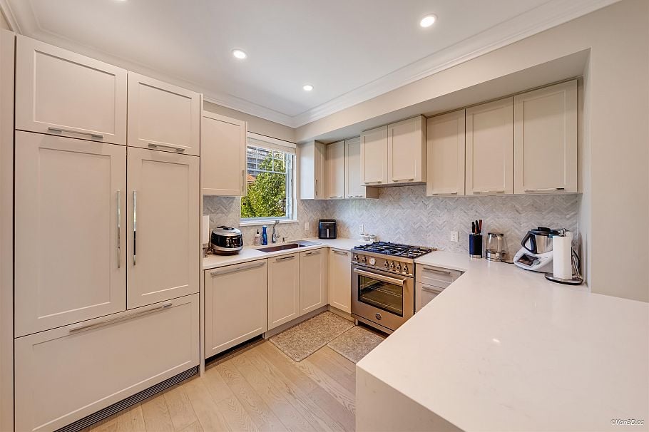 7519 Yukon Street Vancouver, BC - 7