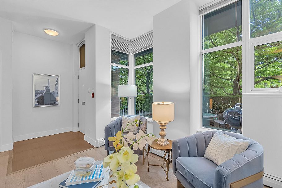 164 W 13th Street North Vancouver, BC - 5