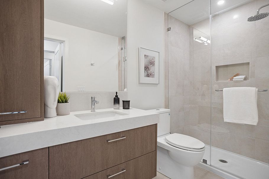 202 378 W 45th Avenue Vancouver, BC - 18