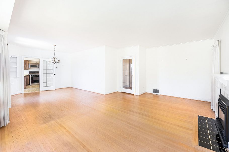 4888 Narvaez Drive Vancouver, BC - 14