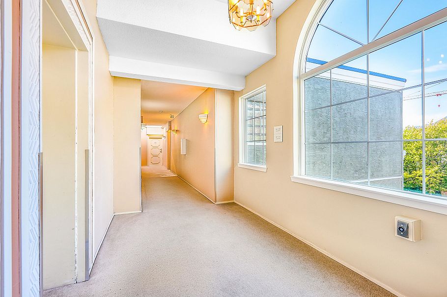 309 125 W 18th Street North Vancouver, BC - 21