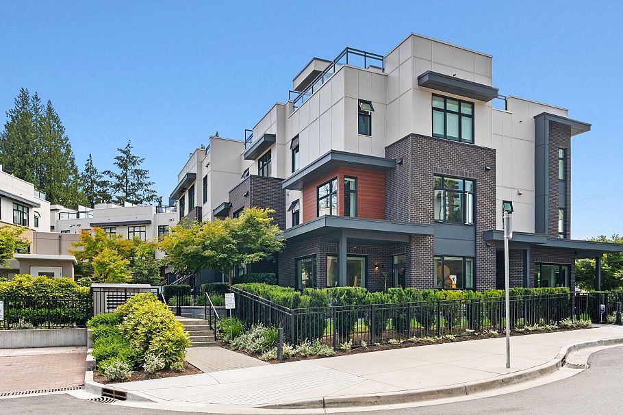 119 2035 Glenaire Drive North Vancouver, BC - 1