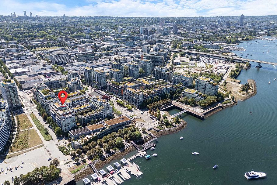 806 1633 Ontario Street Vancouver, BC - 34